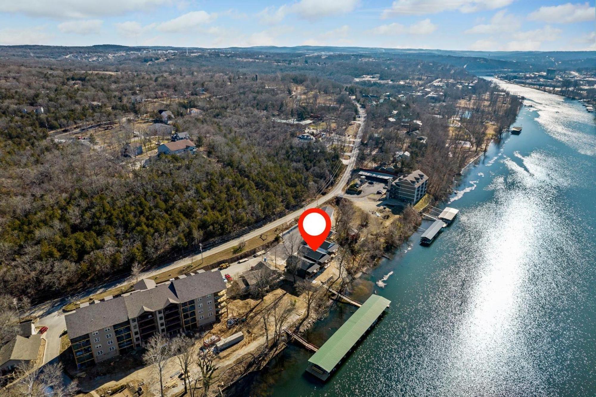 Lakeshore Living Брэнсон Экстерьер фото